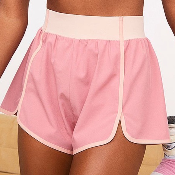 ❌SOLD - BRAND NEW FOR LOVE AND LEMONS EMMA SHORTS - Picture 1 of 2